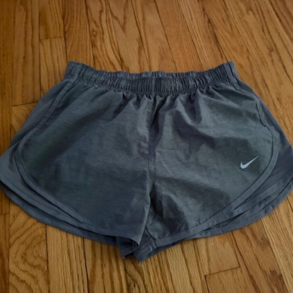 NIKE womens gray dri fit shorts,M